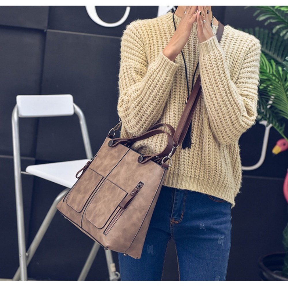 NEW MOONLIGHT Crossbody - Picture 3 of 8